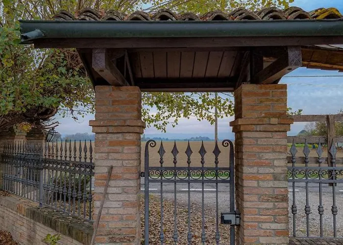 Garzole Κατάλυμα σε φάρμα Castelfranco Emilia